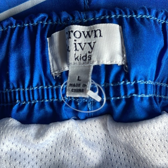 Crown and Ivy boys swimsuit trunks size 10/12 Large - Picture 4 of 4